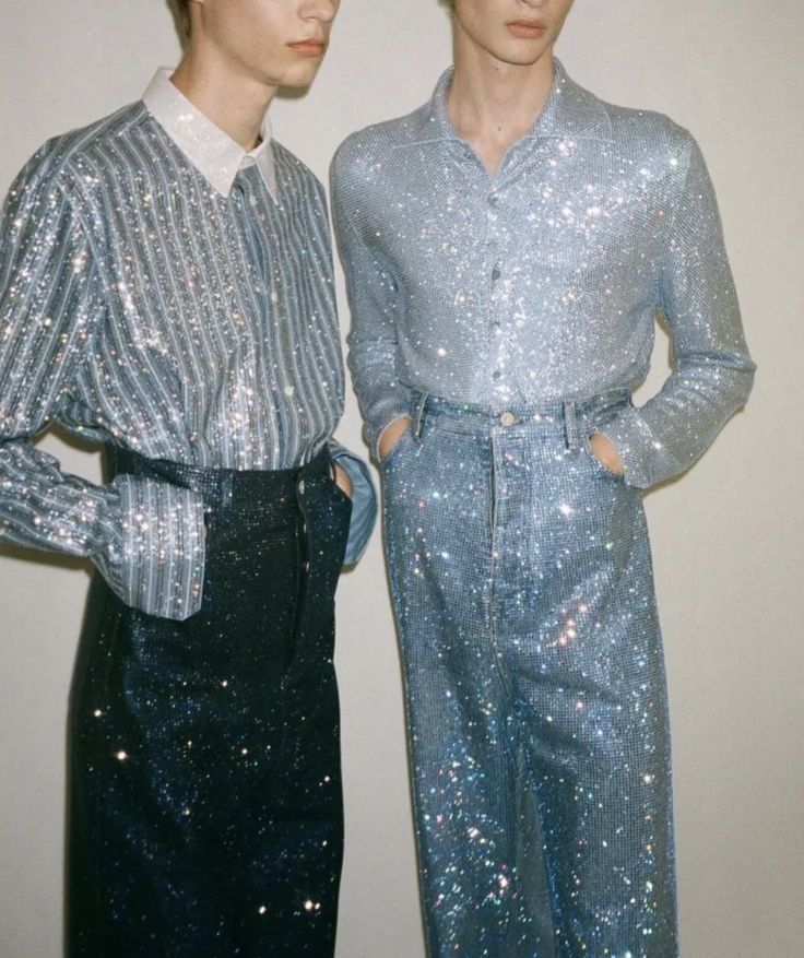 Outfits γεμάτα παγιέτες, πούλιες και glitter ενώ δεν είναι γιορτές;&nbsp;Ναι!