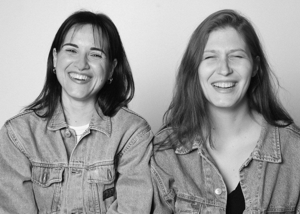 Η Νάντια και η Θαλασσινή από το podcast “Όλοι Έχουμε Από Μία” απαντούν στο ερωτηματολόγιο του&nbsp;Sinon.