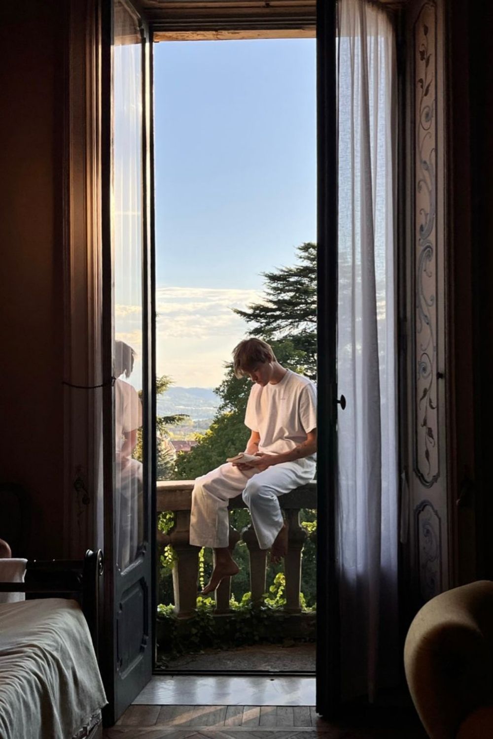 Is Going “No Contact” Really the Best Way to Move&nbsp;On?